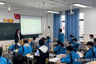 Woj：76人知道他们和绿军在天赋上有差距 但他们不会盲目做大交易